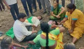చెల్లిని కాపాడబోయి అక్క..