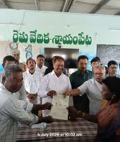 సీఎం సహాయ నిధి చెక్కుల పంపిణీ