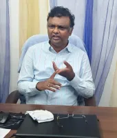 స్కీంలు కాదు.. సీట్లు కావాలి 
