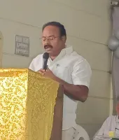 సోషల్‌ మీడియా మాట నమ్మి మందులు వాడొద్దు