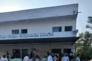 ఏసీబీ అధికారుల సోదాలు 