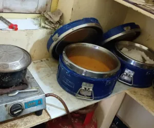 పప్పులో సాంబార్… అంగన్వాడీలో వింత మెనూ!