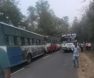 మేడారం.. ట్రాఫిక్ నరకం